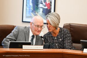Senate Education approves bill to boost student reading skills, test for dyslexia, put trained teaching assistants into grades 1-3 classrooms